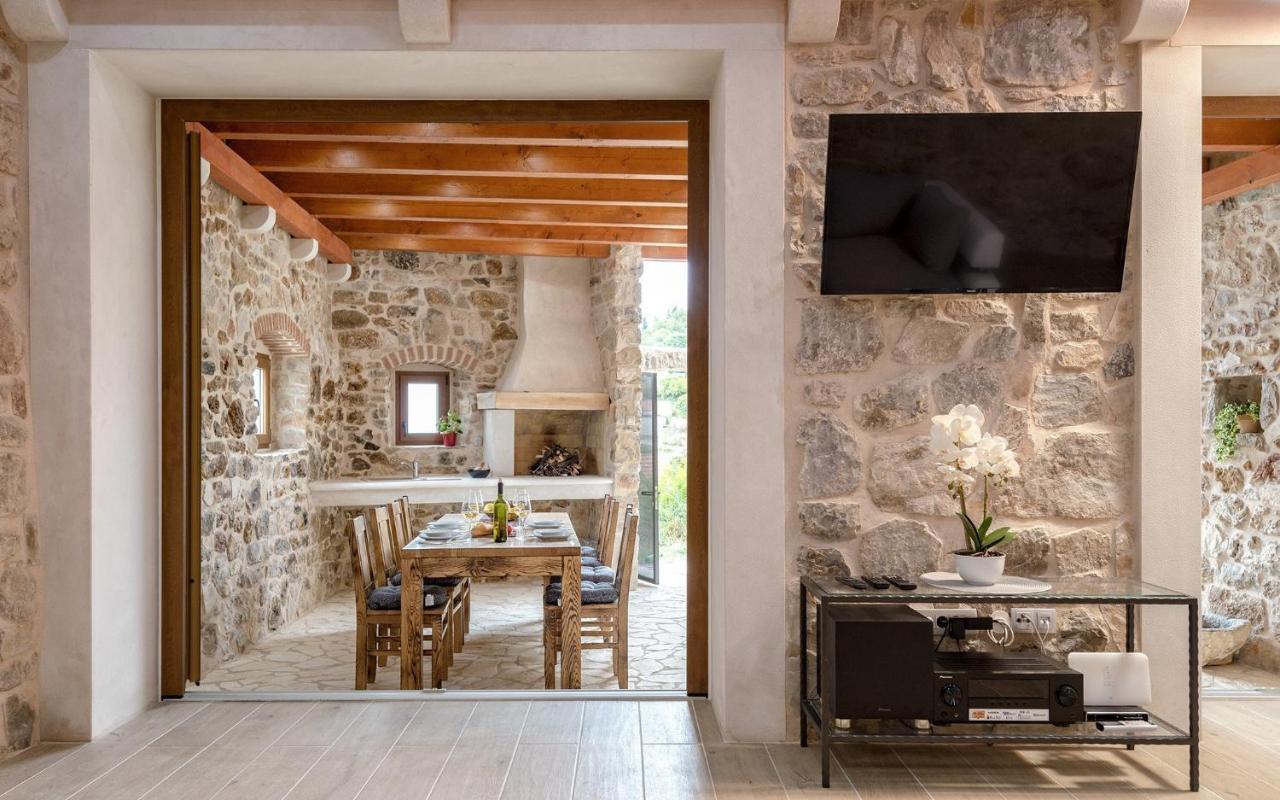 Villa Ploca On Hvar With A Private Heated Pool Dol  Екстериор снимка